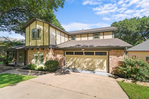 1404 Creekford Dr, Arlington, TX, 76012-2111 | Card Image