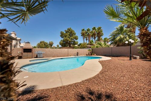 5322 Sandstone Dr, Las Vegas, NV, 89142-0158 | Card Image