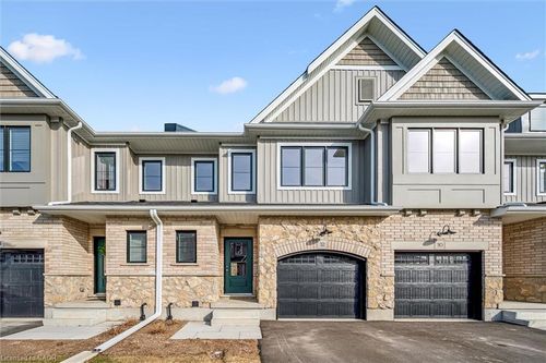 32 Fieldstone Lane, Elora, ON, N0B1S0 | Card Image