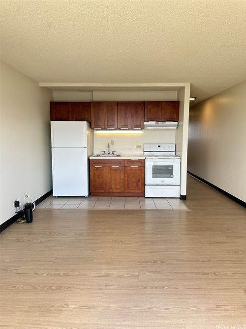 apt-2205-500 University Ave, Honolulu, HI, 96826-4906 | Card Image
