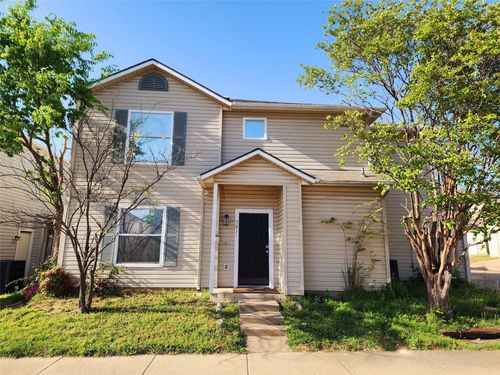 301 Ensenada Plz, Dallas, TX, 75211-7691 | Card Image