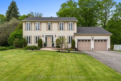 935 Fieldown St, Cumberland, ON, K4C1B9 | Card Image