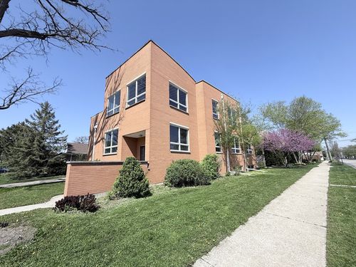 2201 77th Ave, Elmwood Park, IL, 60707-3015 | Card Image