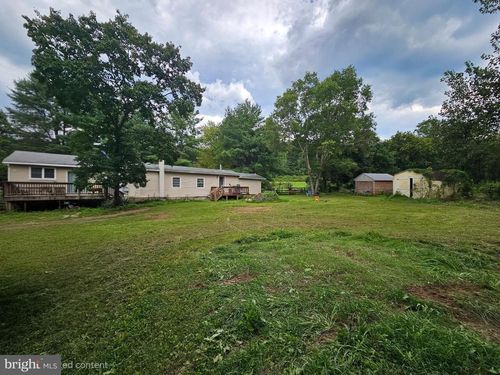 348 Thompson Hollow Rd, BENTONVILLE, VA, 22610-2347 | Card Image