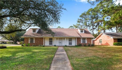 804 Sweetbriar Dr, Alexandria, LA, 71303-3345 | Card Image