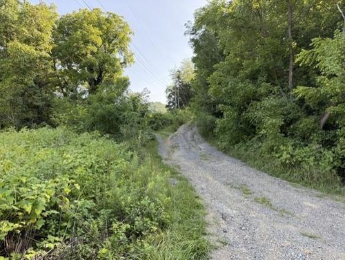 904 Tigertown Dr, Honaker, VA, 24260-7125 | Card Image