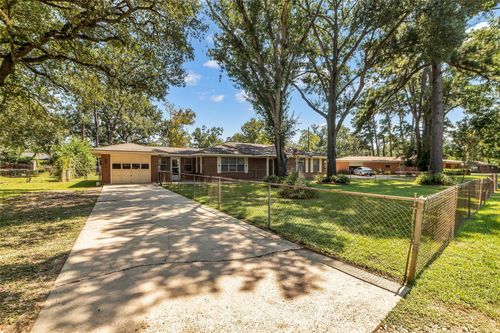 403 Roxanne St, Tomball, TX, 77375-4151 | Card Image
