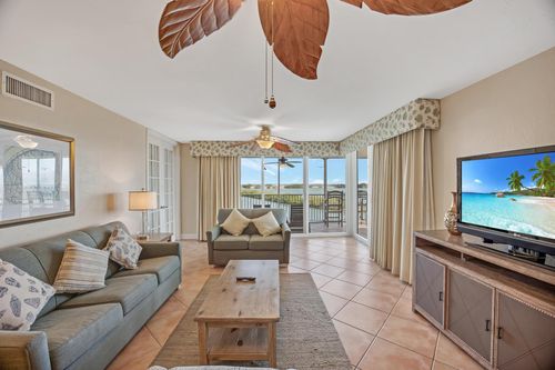 4303 Marina Villas Dr, Duck Key, FL, 33050-3748 | Card Image