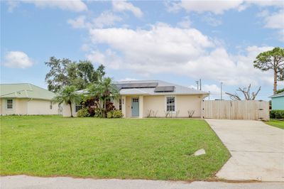 1072 Persian, House other with 3 bedrooms, 2 bathrooms and null parking in Sebastian FL | Image 1