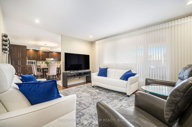 1476 Maxime St, House other with 3 bedrooms, 2 bathrooms and 11 parking in Gloucester ON | Image 7