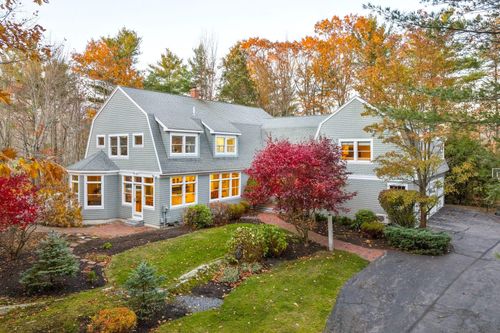 89 Oakmont Drive, Falmouth, ME, 04105 | Card Image