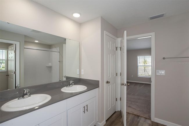 14817 Summer Branch Dr, House other with 4 bedrooms, 2 bathrooms and null parking in LITHIA FL | Image 18