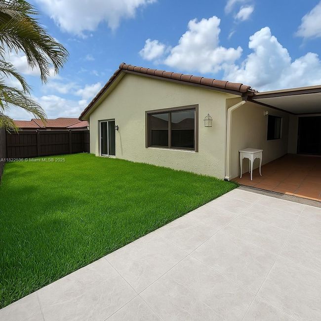 1727 Sw 136 Th Pl, House other with 4 bedrooms, 2 bathrooms and null parking in Miami FL | Image 15