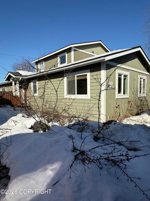 231 N Bragaw St, Anchorage, AK, 99508-1311 | Card Image
