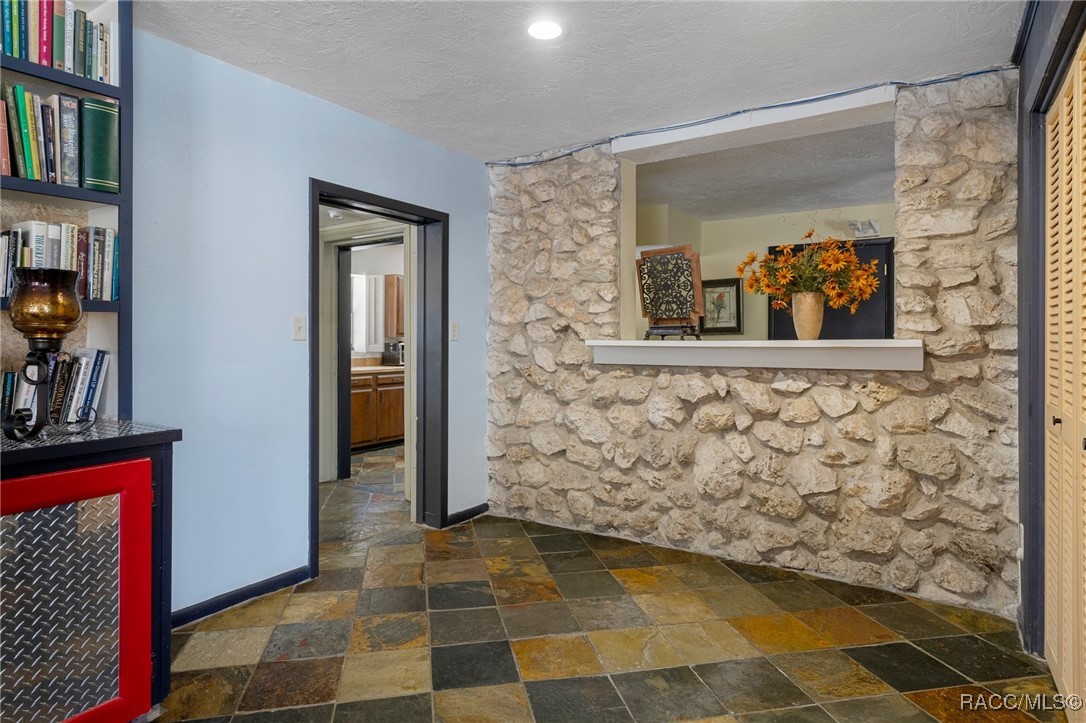 Commercial Sale in Lecanto