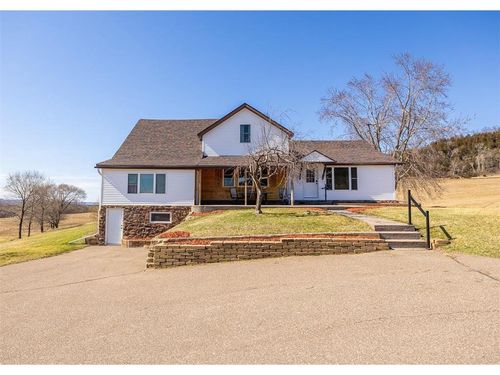 S2901 Semling Ln, Fountain City, WI, 54629-7803 | Card Image