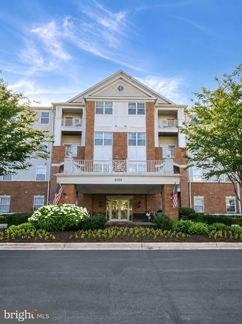 104-2604 Chapel Lake Dr, GAMBRILLS, MD, 21054-1778 | Card Image