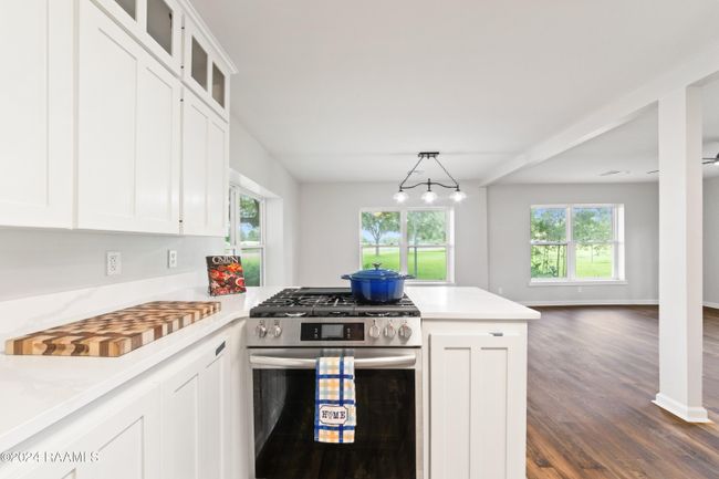 Kitchen view 3 | Image 12