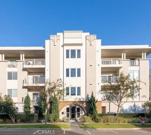 13024 Union, Hawthorne, CA, 90250 | Card Image