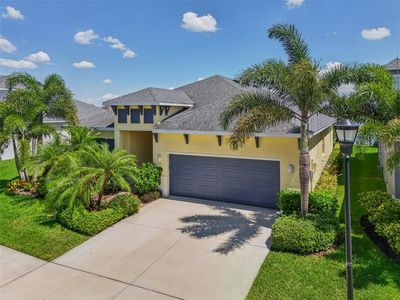 7325 Hourglass Drive, House other with 3 bedrooms, 3 bathrooms and null parking in Apollo Beach FL | Image 2