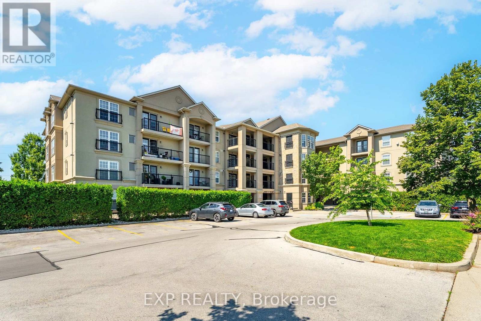 Residential in Burlington (Uptown) 4