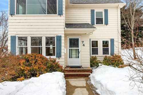 74 Quincy St, Arlington, MA, 02476-6054 | Card Image