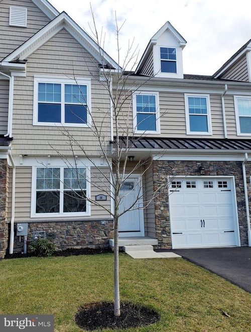 14 Ella Cir, HUNTINGDON VALLEY, PA, 19006-1509 | Card Image