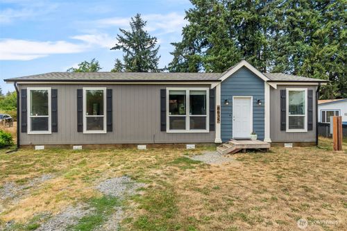 8635 Sequoia Ct Se, Yelm, WA, 98597-9747 | Card Image