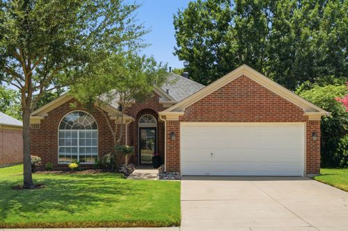 214 Branch Bnd, Euless, TX, 76039-3448 | Card Image