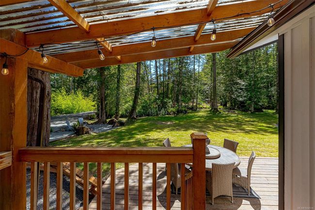 3412 Otter Point Rd, House other with 4 bedrooms, 3 bathrooms and 10 parking in Sooke BC | Image 41