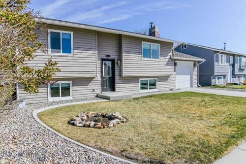 111 Skihi St, Dillon, MT, 59725-3427 | Card Image
