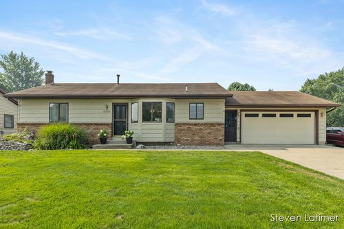 3024 Barry St, Hudsonville, MI, 49426-8412 | Card Image