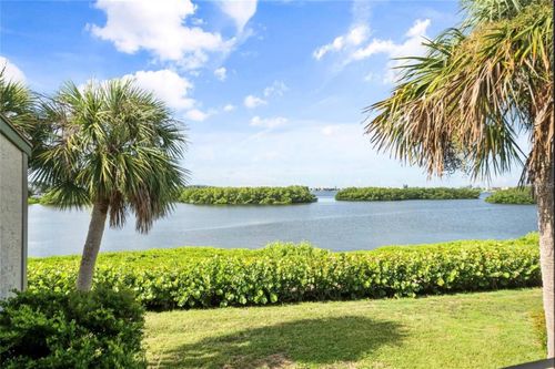 apt-ba251-1520 Pelican Point Dr, SARASOTA, FL, 34231-1722 | Card Image