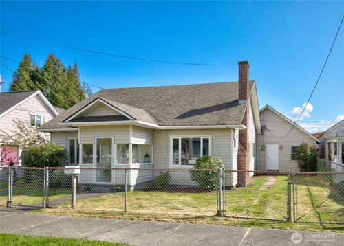 114 W Emerson Ave, Hoquiam, WA, 98550-1610 | Card Image
