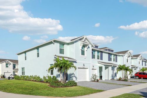 5719 Se Edgewater Cir, Stuart, FL, 34997-3501 | Card Image