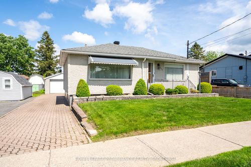 224 Danis Ave, Cornwall, ON, K6H5E7 | Card Image