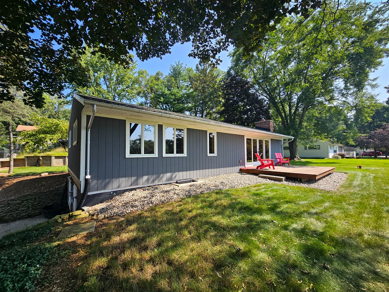Jack Dr, Hillsdale, MI 49242