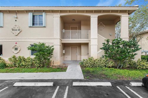 8466 Nw 40th St, Coral Springs, FL, 33065-2947 | Card Image