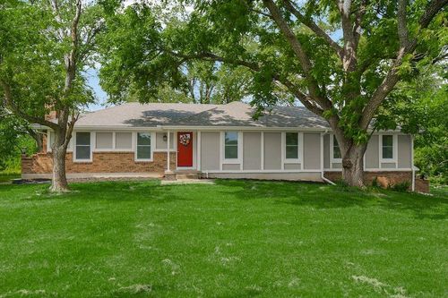 7910 E 233rd St, Peculiar, MO, 64078-8855 | Card Image
