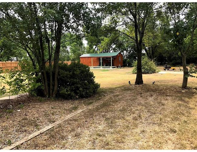 Yard View | Image 4
