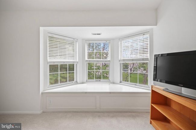 18 Navesink Dr, House other with 4 bedrooms, 3 bathrooms and null parking in Pennington NJ | Image 26
