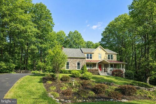 6400 Jumet Ct, Fairfax Station, VA, 22039-3602 | Card Image