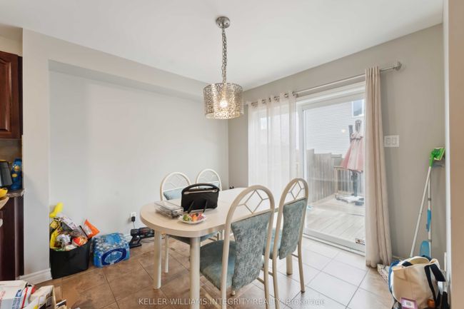 111 Tacom Cir, House attached with 3 bedrooms, 3 bathrooms and 1 parking in Nepean ON | Image 7