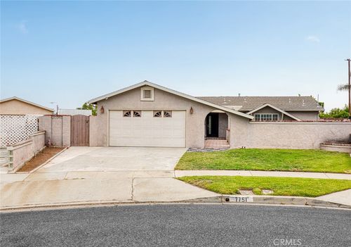 7751 La Mesa Way, Buena Park, CA, 90620-2329 | Card Image