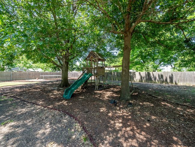 601 N Main St, House other with 3 bedrooms, 2 bathrooms and null parking in Leonard TX | Image 34