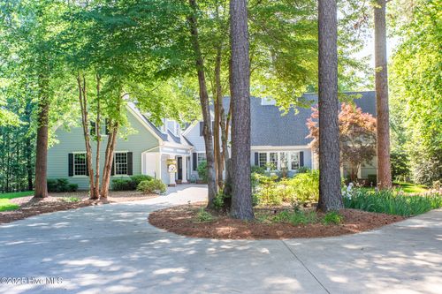 105 N River Cir E, Hertford, NC, 27944-8152 | Card Image