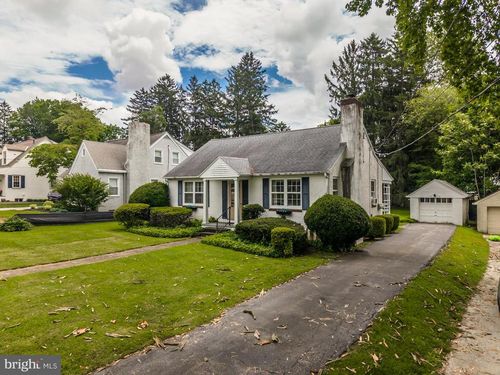 8 Stanton Ave, WEST CHESTER, PA, 19382-7354 | Card Image