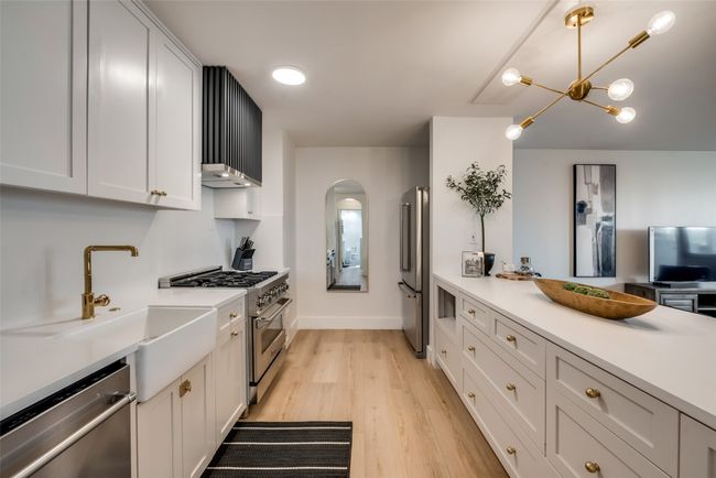 APT-709 - 3883 Turtle Creek Blvd, Condo with 1 bedrooms, 1 bathrooms and null parking in Dallas TX | Image 7