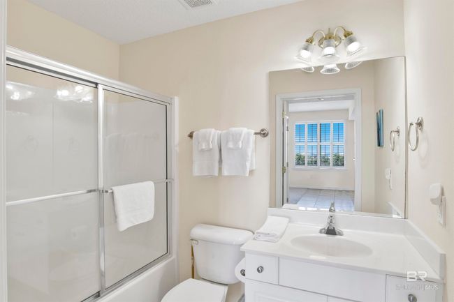 1202 - 2715 State Highway 180, Condo with 2 bedrooms, 2 bathrooms and 1 parking in Gulf Shores AL | Image 31