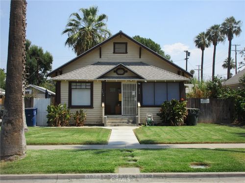 3076 Lemon St, Riverside, CA, 92501-2510 | Card Image